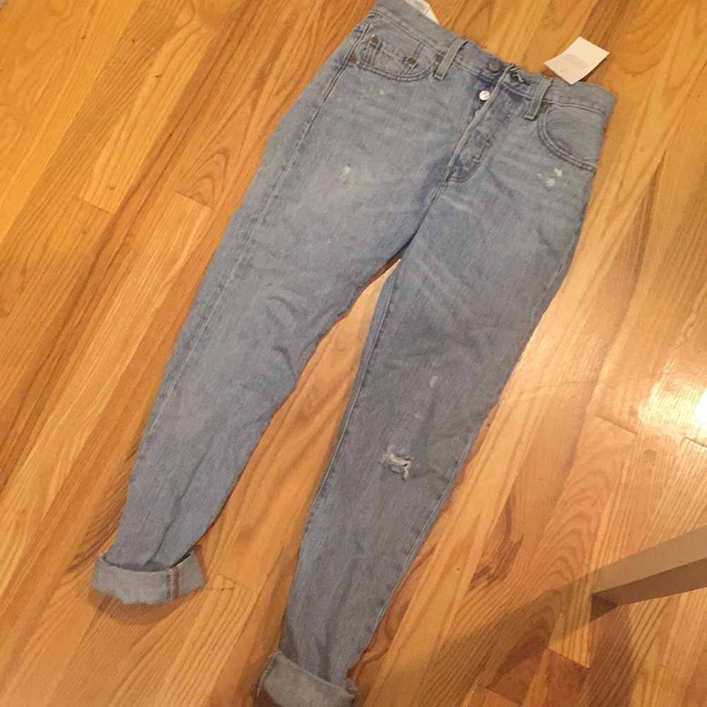 Levi distressed high rise size 25 501 skinny jeans